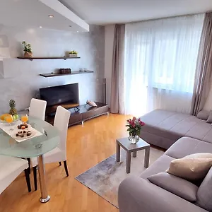 Apartman Leona, Split